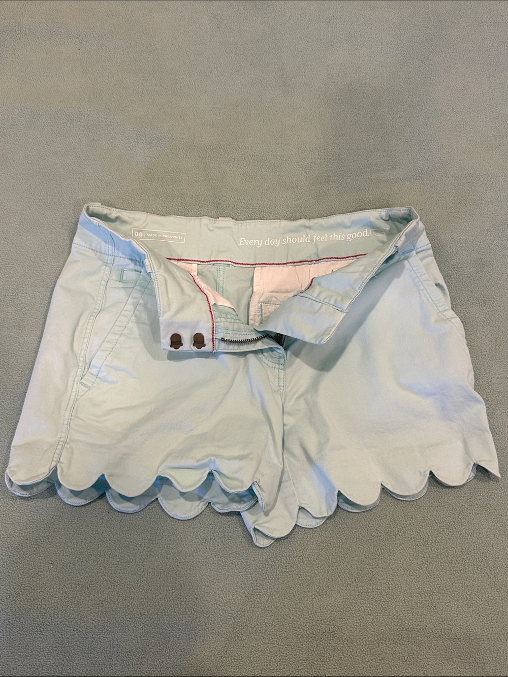 Vineyard Vines Light Blue Scallop Hem Women’s Shorts size 00
